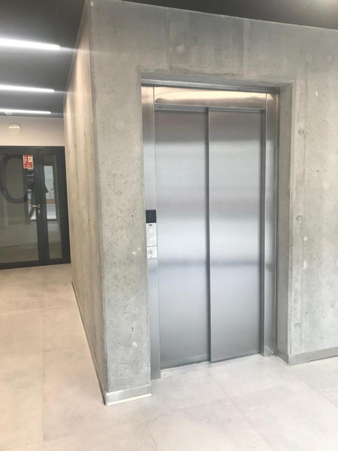 Appartement Kawalerka Na Targowej à Stary Toruń Extérieur photo