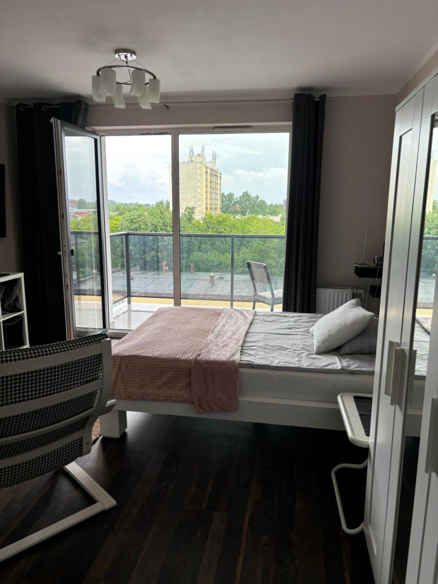 Appartement Kawalerka Na Targowej à Stary Toruń Extérieur photo